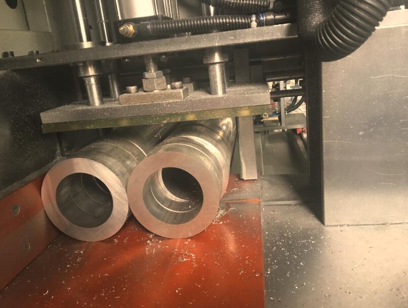 【常州】用上了鄧氏DS-A400全自動切鋁機，多虧了朋友介紹